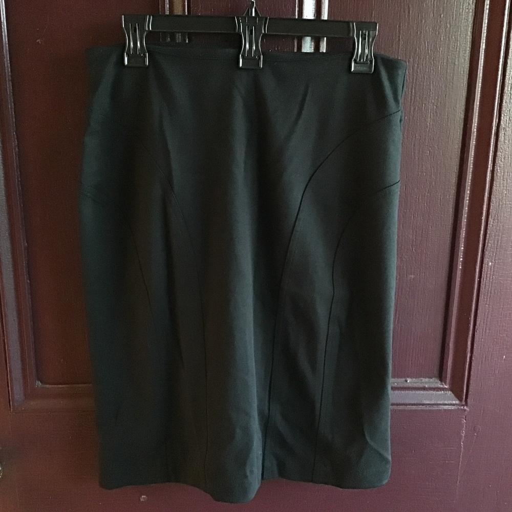 NY collection Black Skirt Size 8